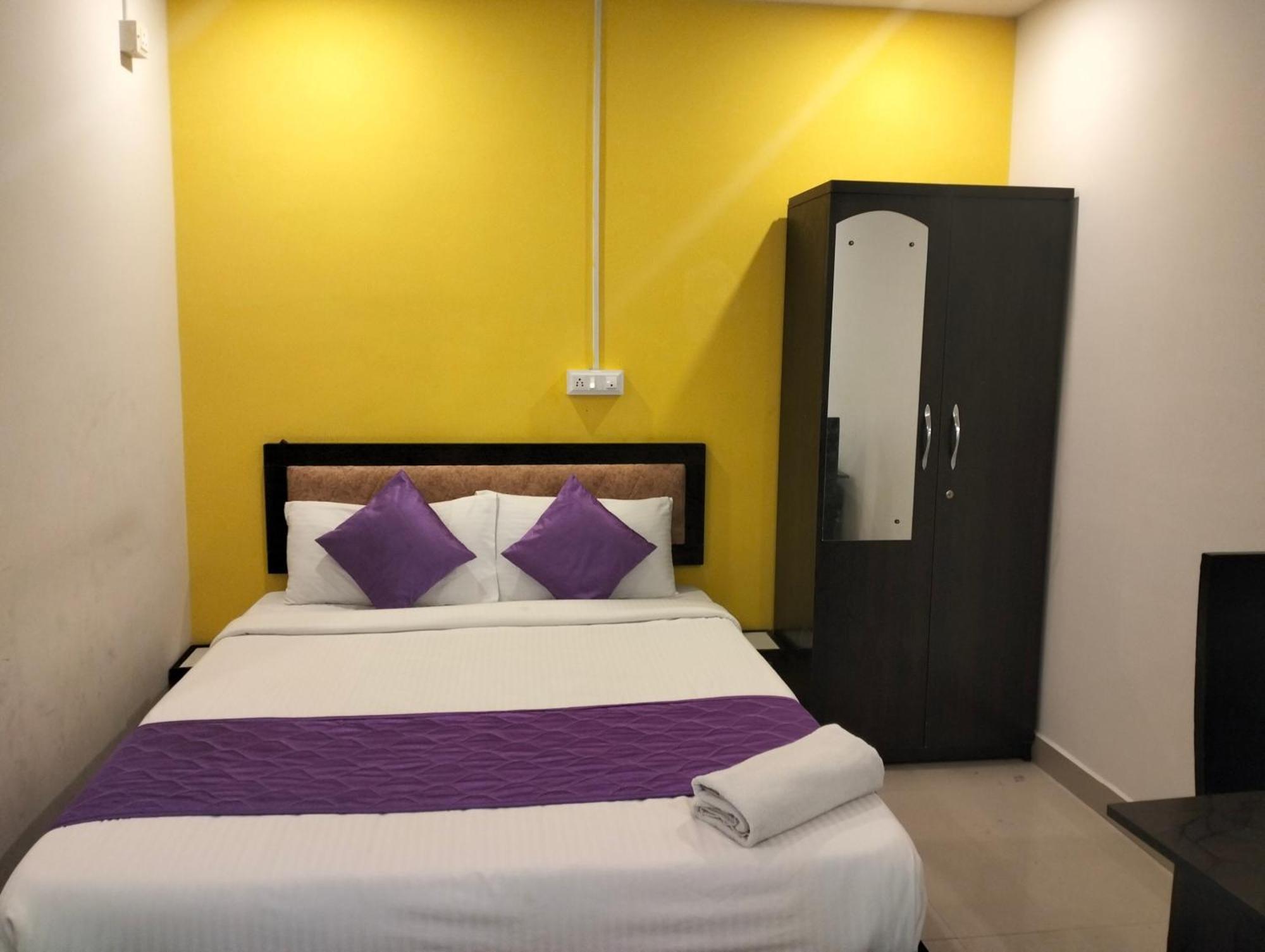 Hotel Sy Comforts บังกาลอร์ ภายนอก รูปภาพ